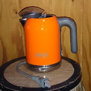 デロンギ(DeLonghi)のデロンギ 電気ケトル(新春セール)(電気ケトル)