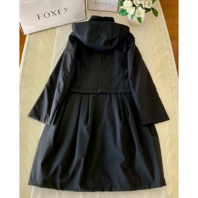 FOXEY(フォクシー)のフォクシー  中綿コート RAINY SHORT＆LONG  レディースのジャケット/アウター(ロングコート)の商品写真