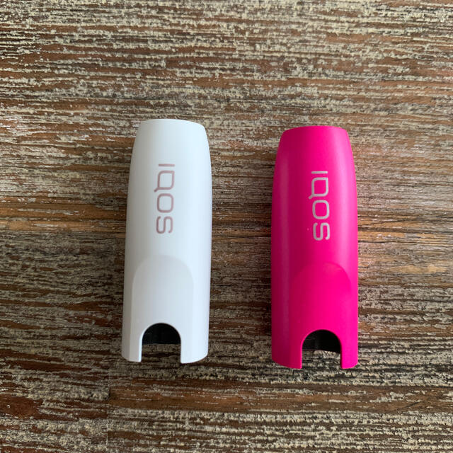 IQOS(アイコス)のiQOS2.4Plus キャップ2点セット ホワイト&ピンク メンズのファッション小物(タバコグッズ)の商品写真