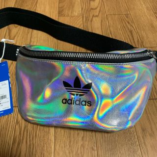 アディダス(adidas)の新品　アディダス　ボディバック　(ボディバッグ/ウエストポーチ)