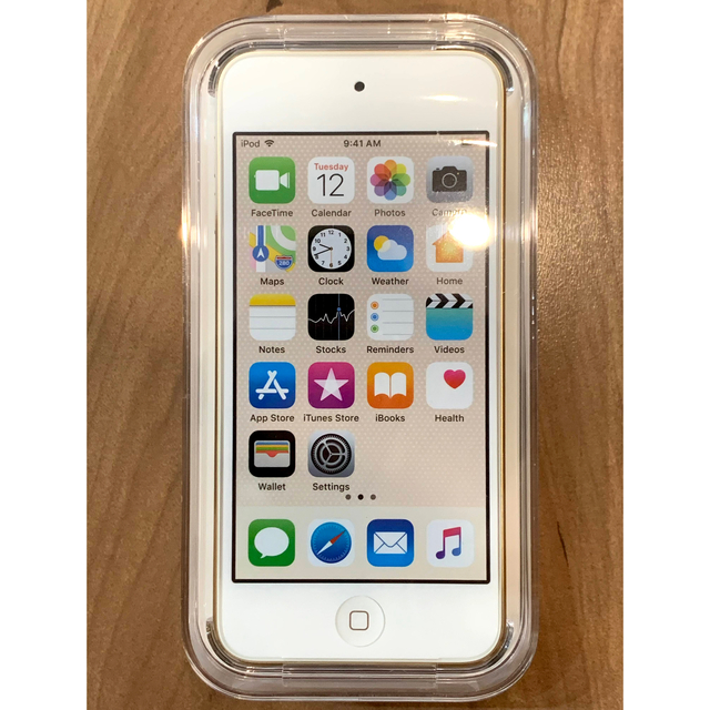 Apple(アップル)の第6世代 iPod touch 32GB Gold（MKHT2JA）Apple スマホ/家電/カメラのオーディオ機器(ポータブルプレーヤー)の商品写真