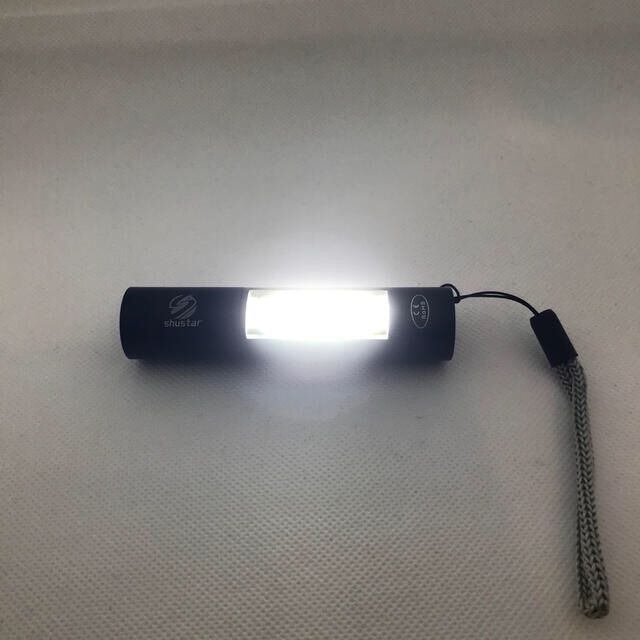 USB 充電式 LED ミニライト 懐中電灯 with COB スポーツ/アウトドアのアウトドア(ライト/ランタン)の商品写真