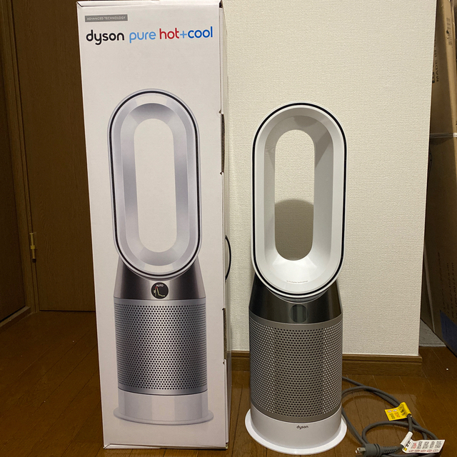 Dyson(ダイソン)のDyson HP04 Pure Hot + Cool スマホ/家電/カメラの冷暖房/空調(ファンヒーター)の商品写真