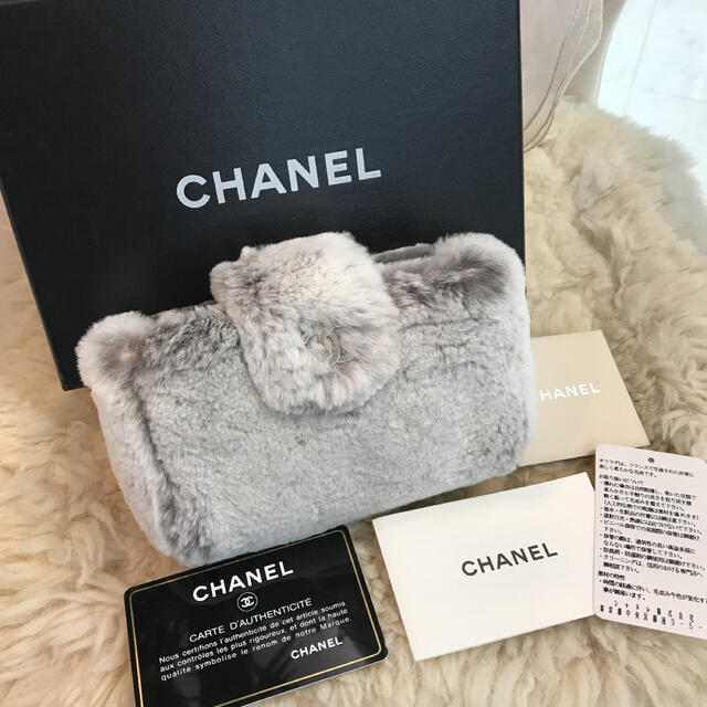 レディース☆希少・未使用品☆CHANEL オリラグファー マルチポーチ