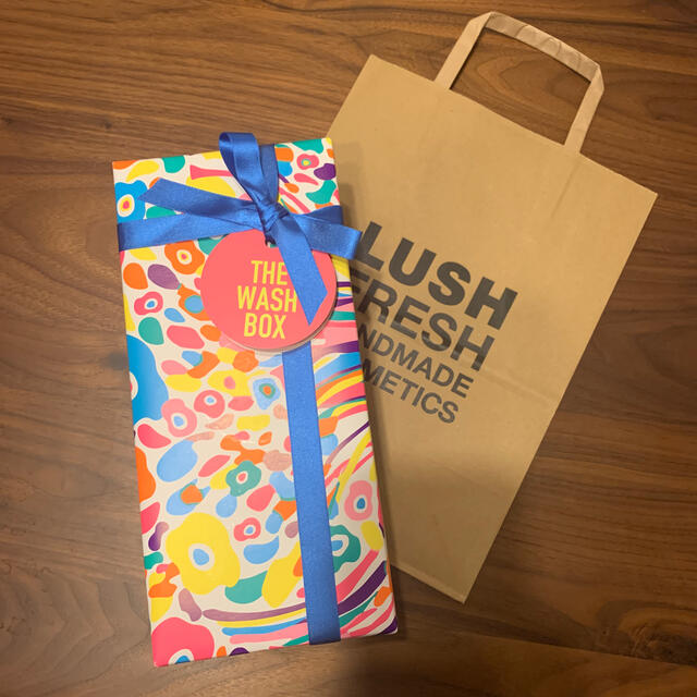 LUSH(ラッシュ)のジョン様専用　紙袋なしLUSH ギフトセット🎁 コスメ/美容のボディケア(ボディソープ/石鹸)の商品写真