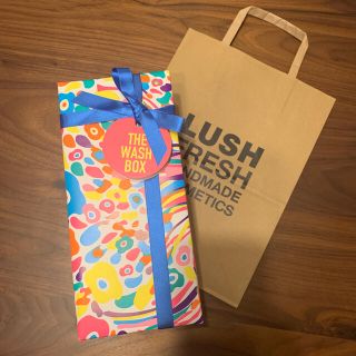 ラッシュ(LUSH)のジョン様専用　紙袋なしLUSH ギフトセット🎁(ボディソープ/石鹸)