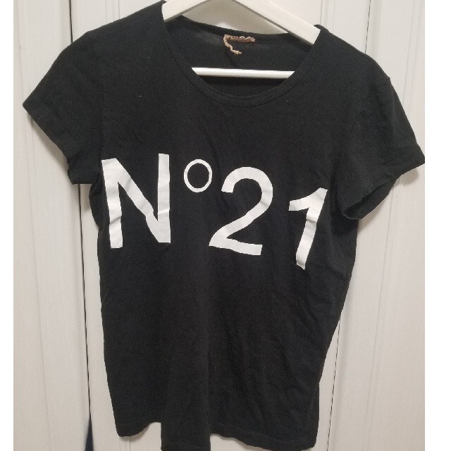 N°21(ヌメロヴェントゥーノ)のヌメロ　N21　Tシャツ レディースのトップス(Tシャツ(半袖/袖なし))の商品写真