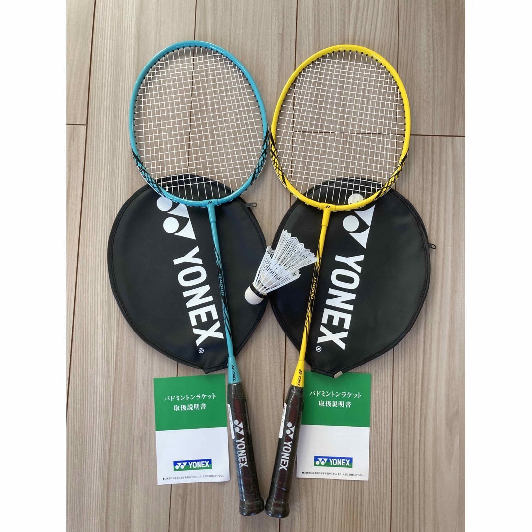 YONEX - 未使用ヨネックスバトミントンラケット二本＋シャトルの通販