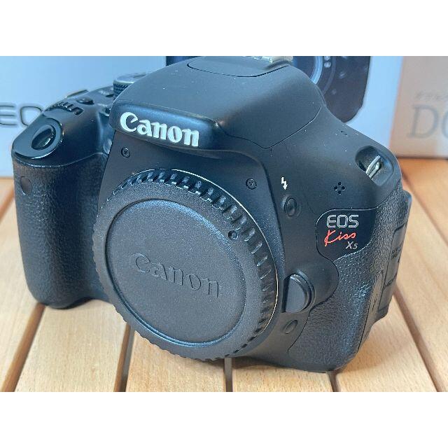 Canon EOS KISS X5 W ZOOM KIT 1