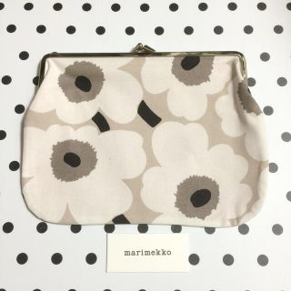 マリメッコ(marimekko)の♡マリメッコ  がま口 ポーチ ウニッコ ベージュ 大きめ marimekko (ポーチ)