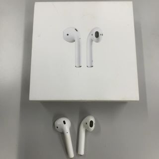 アップル(Apple)の専用　　Air Pods 2世代　イヤホンのみ　　　(キャラクターグッズ)