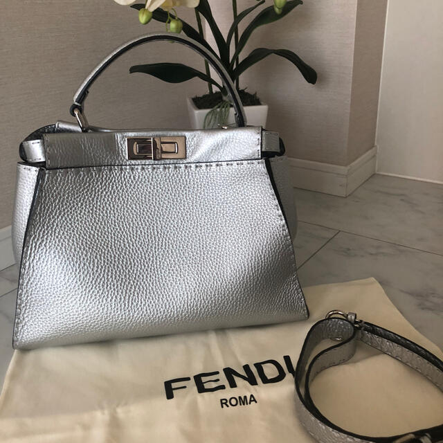 フェンディ　FENDI　シルバー　バッグ　セレリア