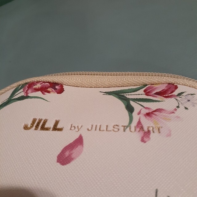 JILL by JILLSTUART(ジルバイジルスチュアート)のジルバイジルスチュアートポーチ レディースのファッション小物(ポーチ)の商品写真