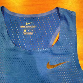 NIKE - 【美品】ナイキ エアロスイフト シングレット Mサイズの通販 by