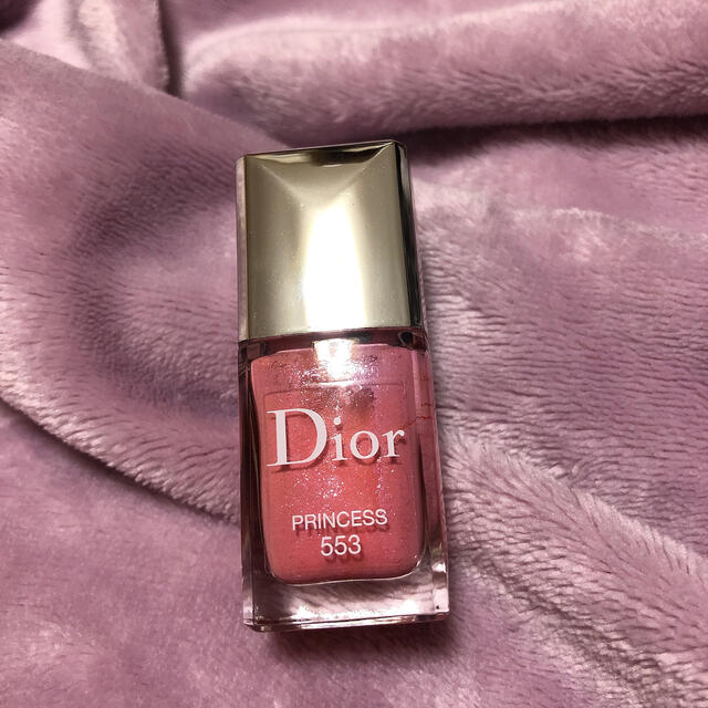 Dior(ディオール)のDior ヴェルニ　553 PRINCESS コスメ/美容のネイル(マニキュア)の商品写真