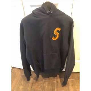 シュプリーム(Supreme)の正規品　原宿店購入　シュプリーム　Sロゴパーカー(パーカー)