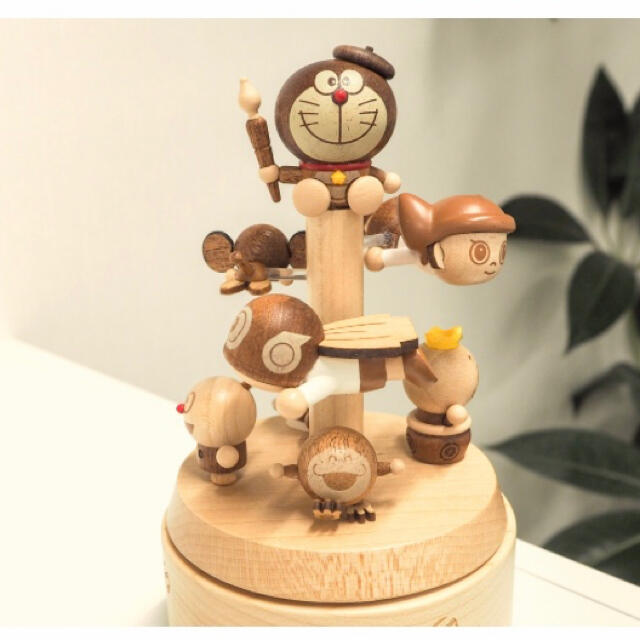新品！ドラえもん限定木製オルゴール エンタメ/ホビーのおもちゃ/ぬいぐるみ(キャラクターグッズ)の商品写真