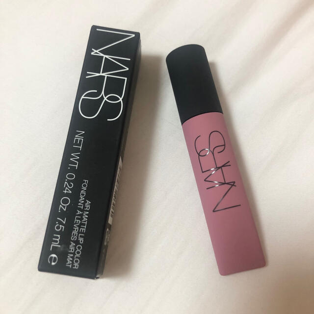 NARS(ナーズ)のNARS エアーマットリップカラー 35 モーヴ コスメ/美容のベースメイク/化粧品(口紅)の商品写真