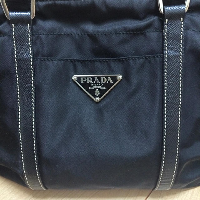 PRADA(プラダ)のPRADA  ナイロン トートバッグ レディースのバッグ(トートバッグ)の商品写真