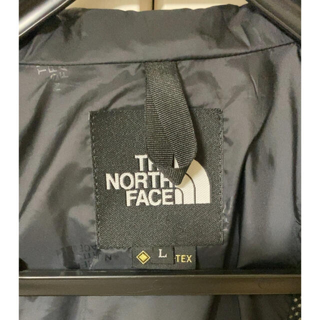 THE NORTH FACE(ザノースフェイス)のthe north faceマウンテンライトジャケット　バーントオリーブ　L メンズのジャケット/アウター(ナイロンジャケット)の商品写真