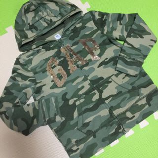 ギャップキッズ(GAP Kids)の美品★GAPkids 迷彩パーカー 130(ジャケット/上着)