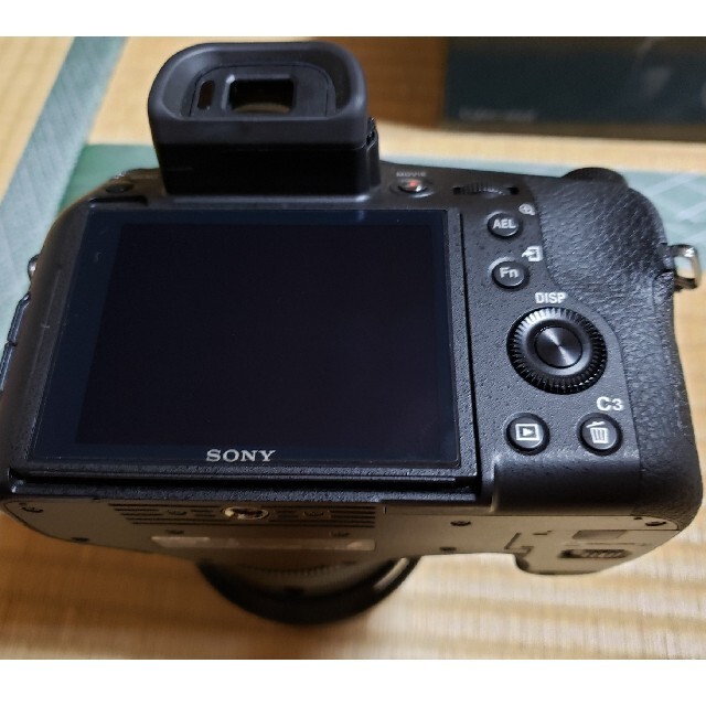 SONY Cyber−Shot RX DSC-RX10M4