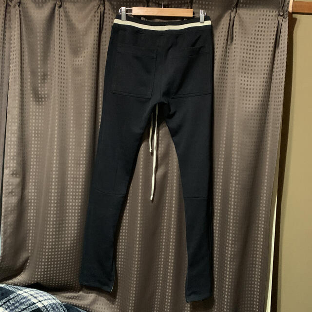 FEAR OF GOD(フィアオブゴッド)の最終値下fear of god track pants black line S メンズのパンツ(その他)の商品写真