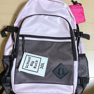 ウィゴー(WEGO)の30Lビッグサイズリュック ポケット多いです(バッグパック/リュック)