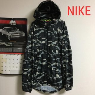 ナイキ(NIKE)の美品　NIKE ナイキ　ナイロンジャケット  トラックジャケット(ナイロンジャケット)