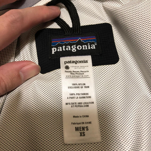 patagonia(パタゴニア)のパタゴニア　メンズ　トレントシェルジャケット　XSサイズ メンズのジャケット/アウター(ナイロンジャケット)の商品写真