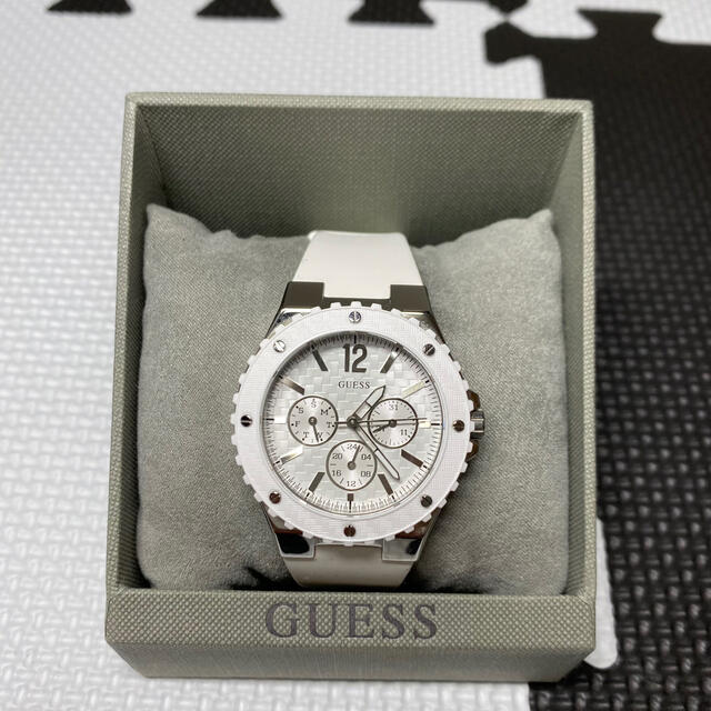 GUESS(ゲス)のゲス 腕時計 レディースウォッチ GUESS Women's U10657L1 レディースのファッション小物(腕時計)の商品写真