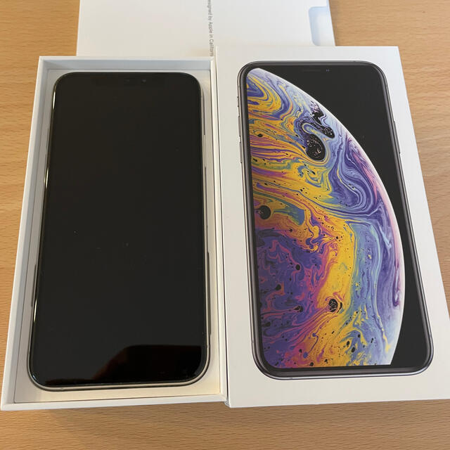 美品】iPhone Xs Silver 256 GB SIMロック解除済-