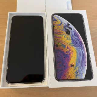 アイフォーン(iPhone)の【美品】iPhone Xs Silver 256 GB SIMロック解除済(スマートフォン本体)