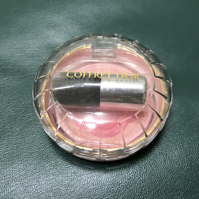COFFRET D'OR(コフレドール)のコフレドール スマイルアップチークスN 02(5.0g)シアーピンク コスメ/美容のベースメイク/化粧品(チーク)の商品写真