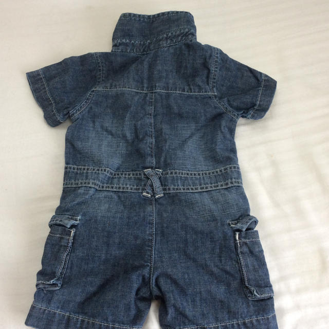 babyGAP(ベビーギャップ)のGAP ジーンズ生地ロンパース キッズ/ベビー/マタニティのベビー服(~85cm)(ロンパース)の商品写真