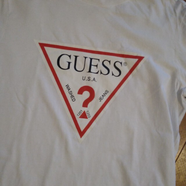 GUESS(ゲス)のGUESS Tシャツ レディースのトップス(Tシャツ(半袖/袖なし))の商品写真