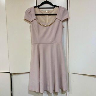 デイジーストア(dazzy store)の♥︎ベージュ ワンピ♥︎(ひざ丈ワンピース)