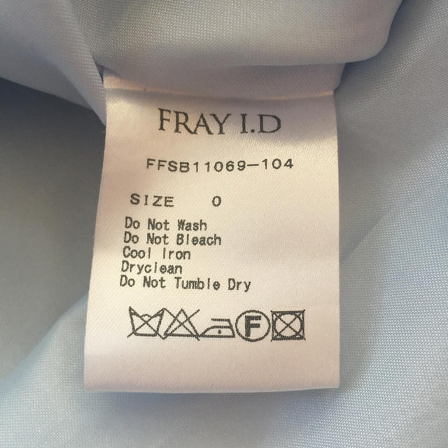 FRAY I.D(フレイアイディー)の美品☆FRAY I.D ドットスカート レディースのスカート(ひざ丈スカート)の商品写真