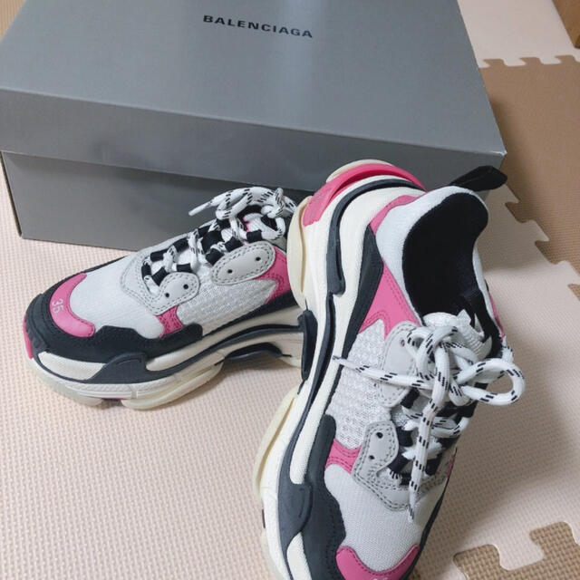 Balenciaga(バレンシアガ)のトリプルS  Balenciaga レディースの靴/シューズ(スニーカー)の商品写真