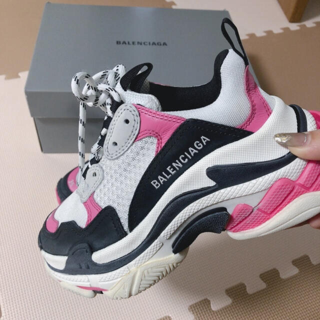 Balenciaga(バレンシアガ)のトリプルS  Balenciaga レディースの靴/シューズ(スニーカー)の商品写真