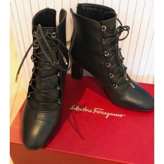 サルヴァトーレフェラガモ(Salvatore Ferragamo)のフェラガモ　ショートブーツ(ブーツ)