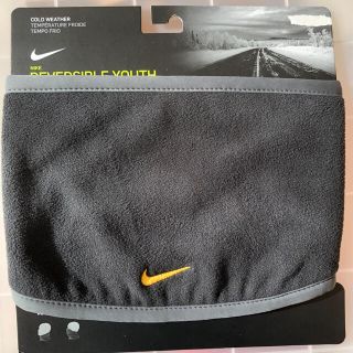 ナイキ(NIKE)のナイキ　NIKE ネックウォーマー　ブラック　新品未使用(ネックウォーマー)