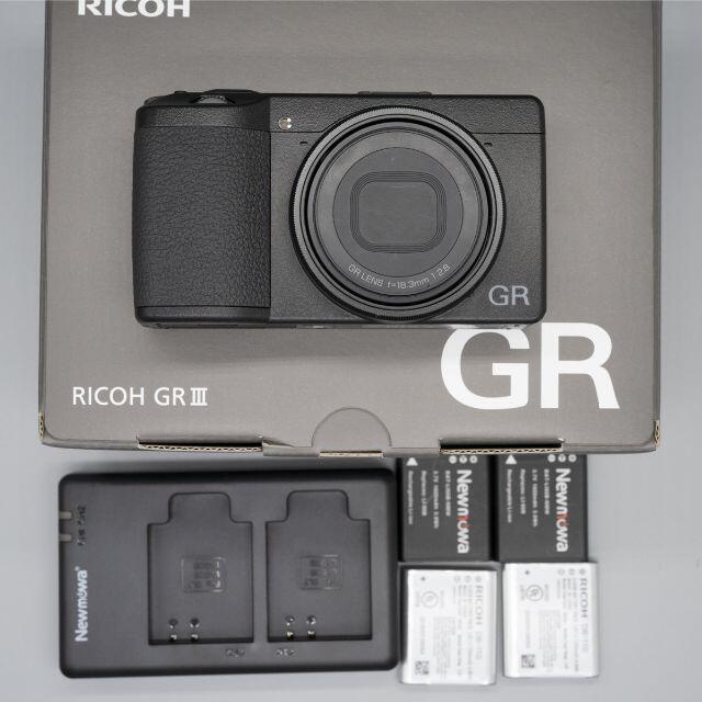 RICOH(リコー)のRICOH GR III GR3 リコー 保証 予備バッテリー付き スマホ/家電/カメラのカメラ(コンパクトデジタルカメラ)の商品写真