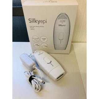 パナソニック(Panasonic)のsilkyepi 光美容器　光脱毛器　脱毛器　ホワイト(脱毛/除毛剤)