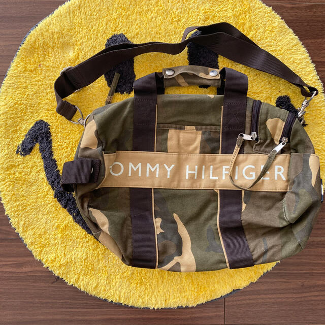 TOMMY HILFIGER(トミーヒルフィガー)のTOMMY HILFIGER 迷彩柄ミニボストン メンズのバッグ(ボストンバッグ)の商品写真