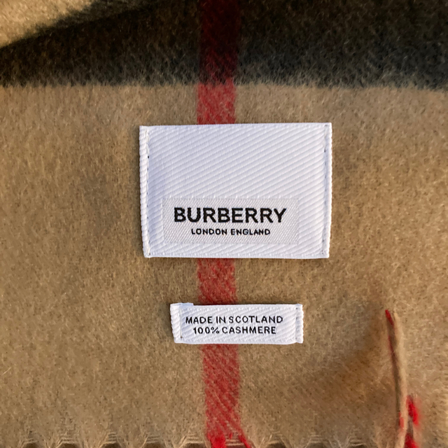 BURBERRY(バーバリー)の BURBERRY カシミアマフラー アーカイブベージュチェック 【英国】 レディースのファッション小物(マフラー/ショール)の商品写真