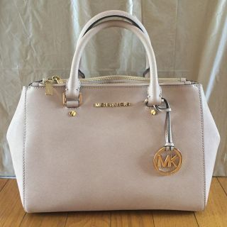 マイケルコース(Michael Kors)のMichael Kors人気ハンドバッグ(ハンドバッグ)