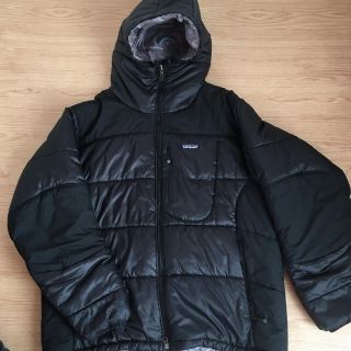 パタゴニア(patagonia)のまだ様へ　　パタゴニア　黒　ダウンコート(ダウンジャケット)