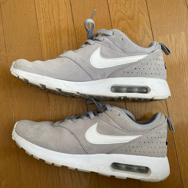 NIKE(ナイキ)のAIR MAX TAVAS エアマックスタバス レディースの靴/シューズ(スニーカー)の商品写真