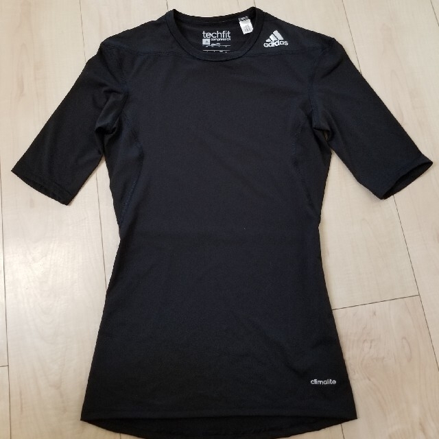 adidas(アディダス)のあきさん専用　アディダス　コンプレッション メンズのトップス(Tシャツ/カットソー(七分/長袖))の商品写真